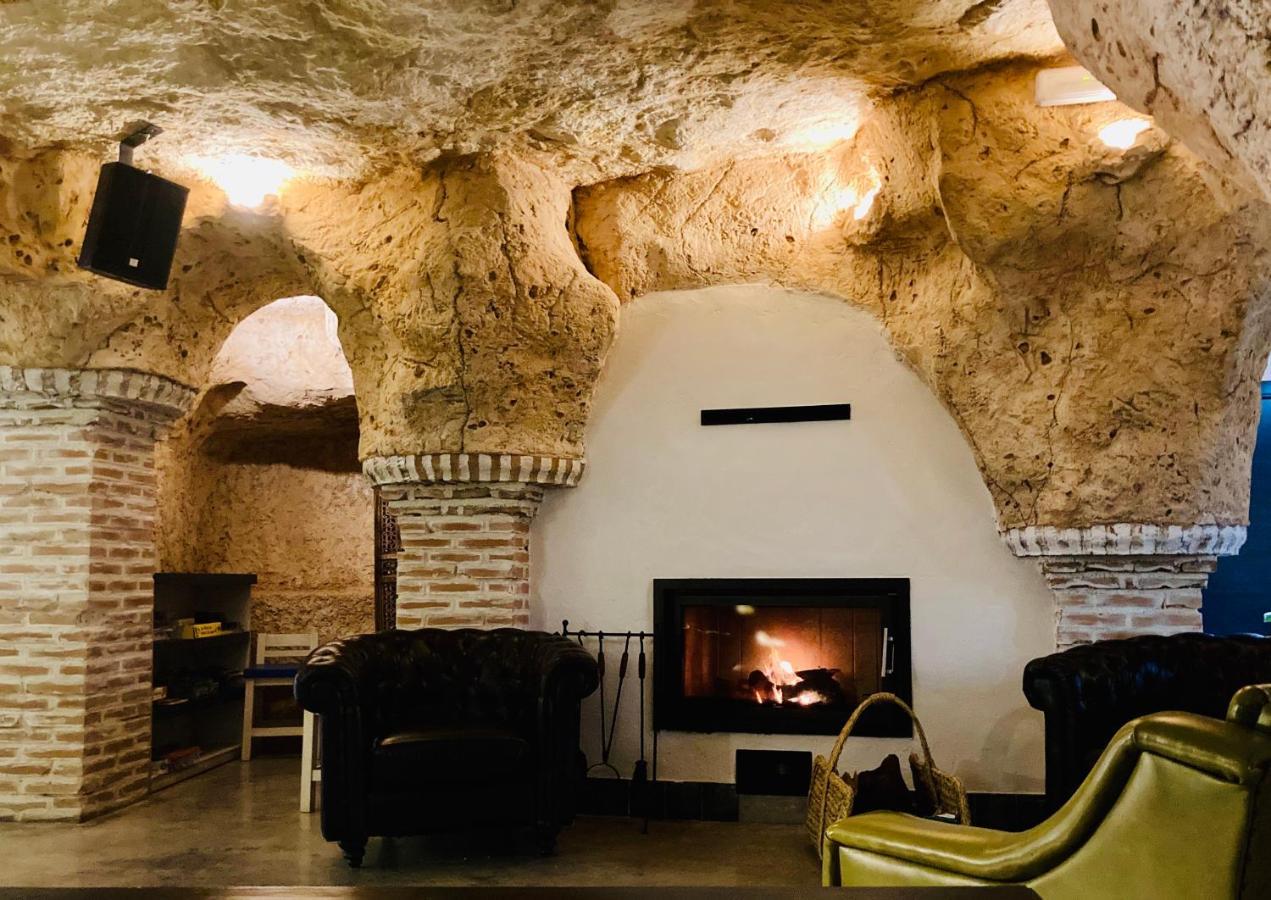 Casa Rural Cueva El Nido Касас-де-Фернандо-Алонсо Экстерьер фото
