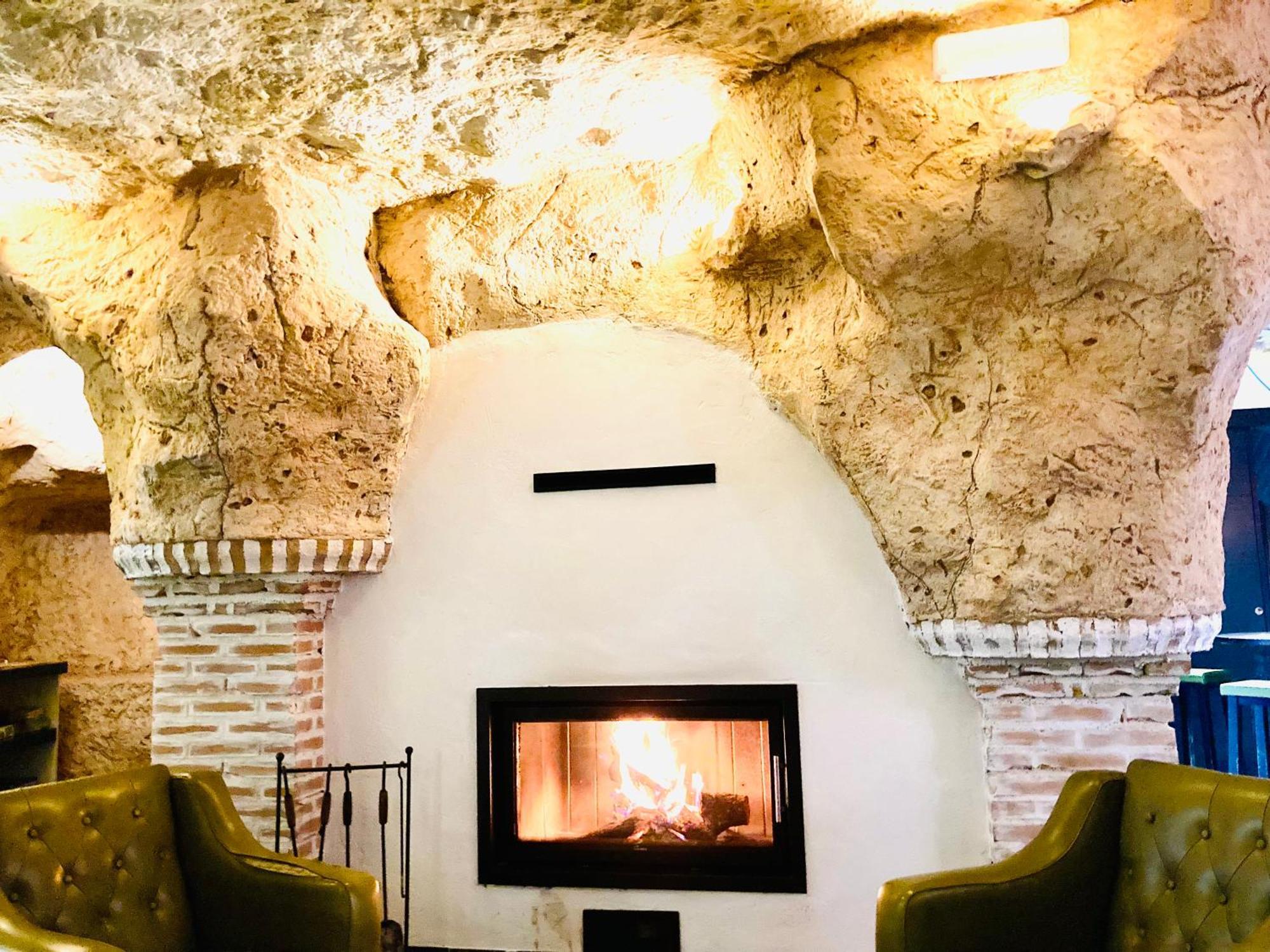 Casa Rural Cueva El Nido Касас-де-Фернандо-Алонсо Экстерьер фото